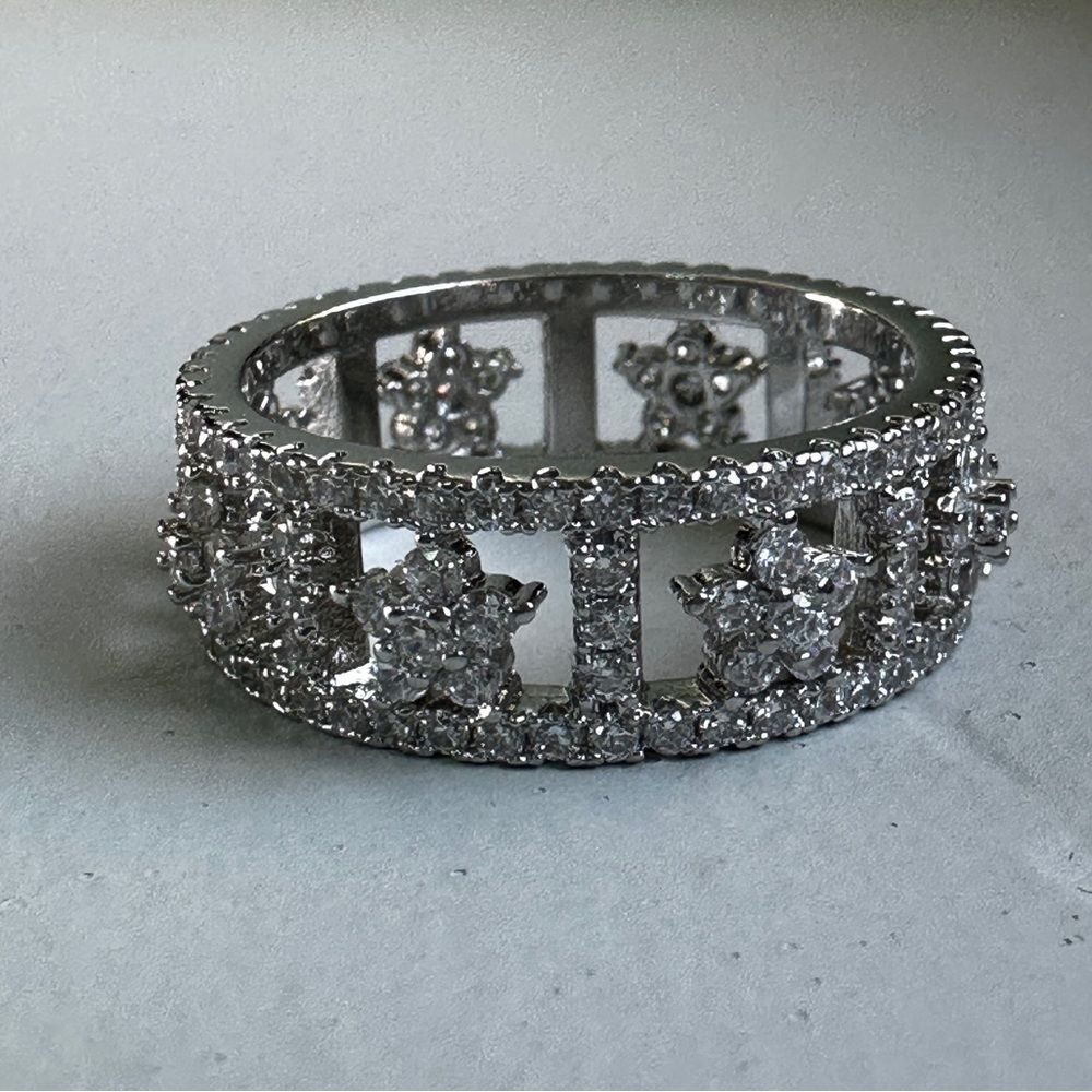 NEW Dazzling CZ Star Ring 18K White Gold (silver-tone) Celestial Cosmic Sz 7.75 - Picture 8 of 11